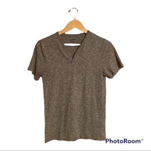 Express Women’s Gray V-Neck T-shirt Women’s Size XS